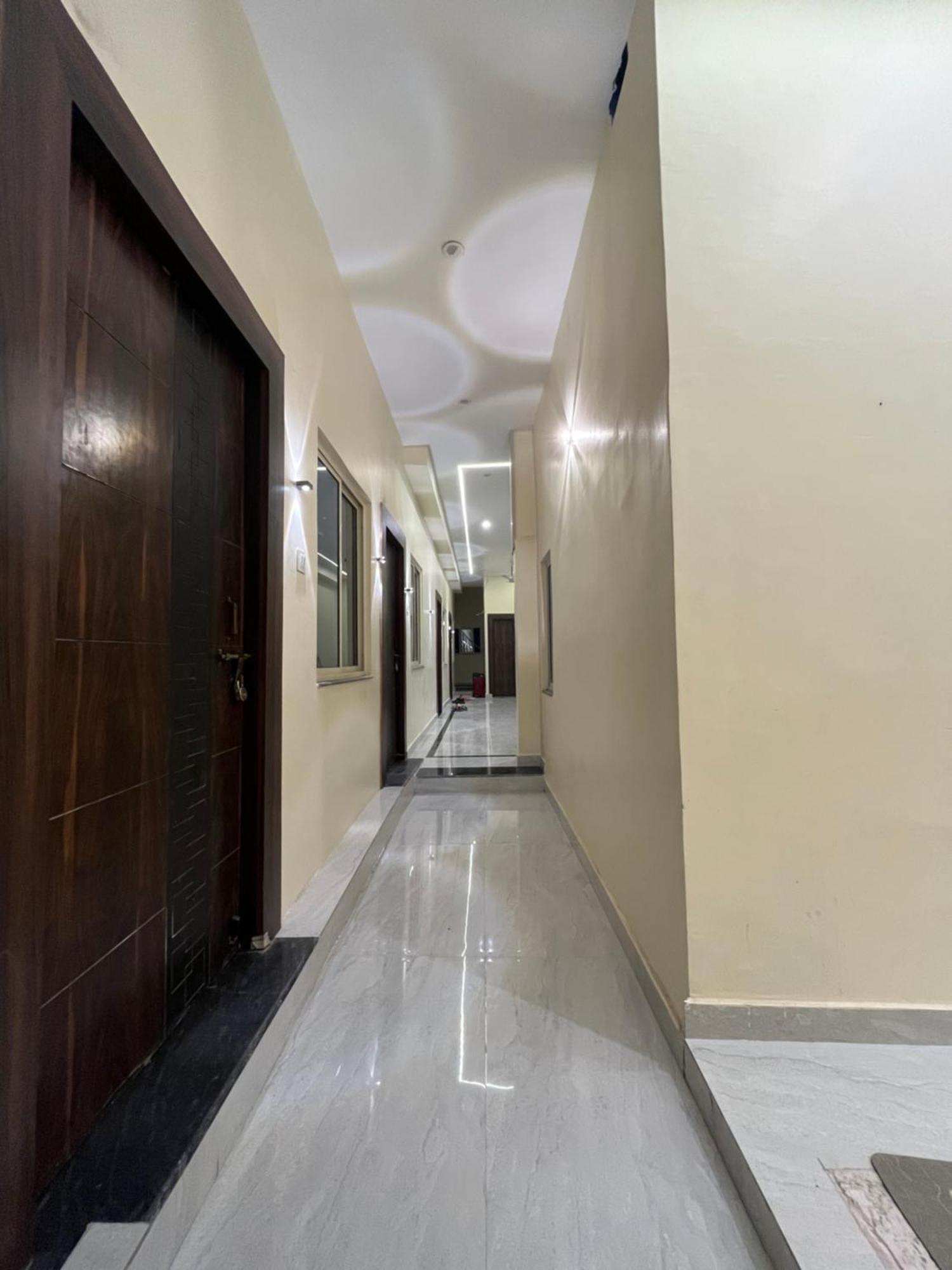 Hotel Jupiter Plaza Delhi Airport Nuova Delhi Esterno foto