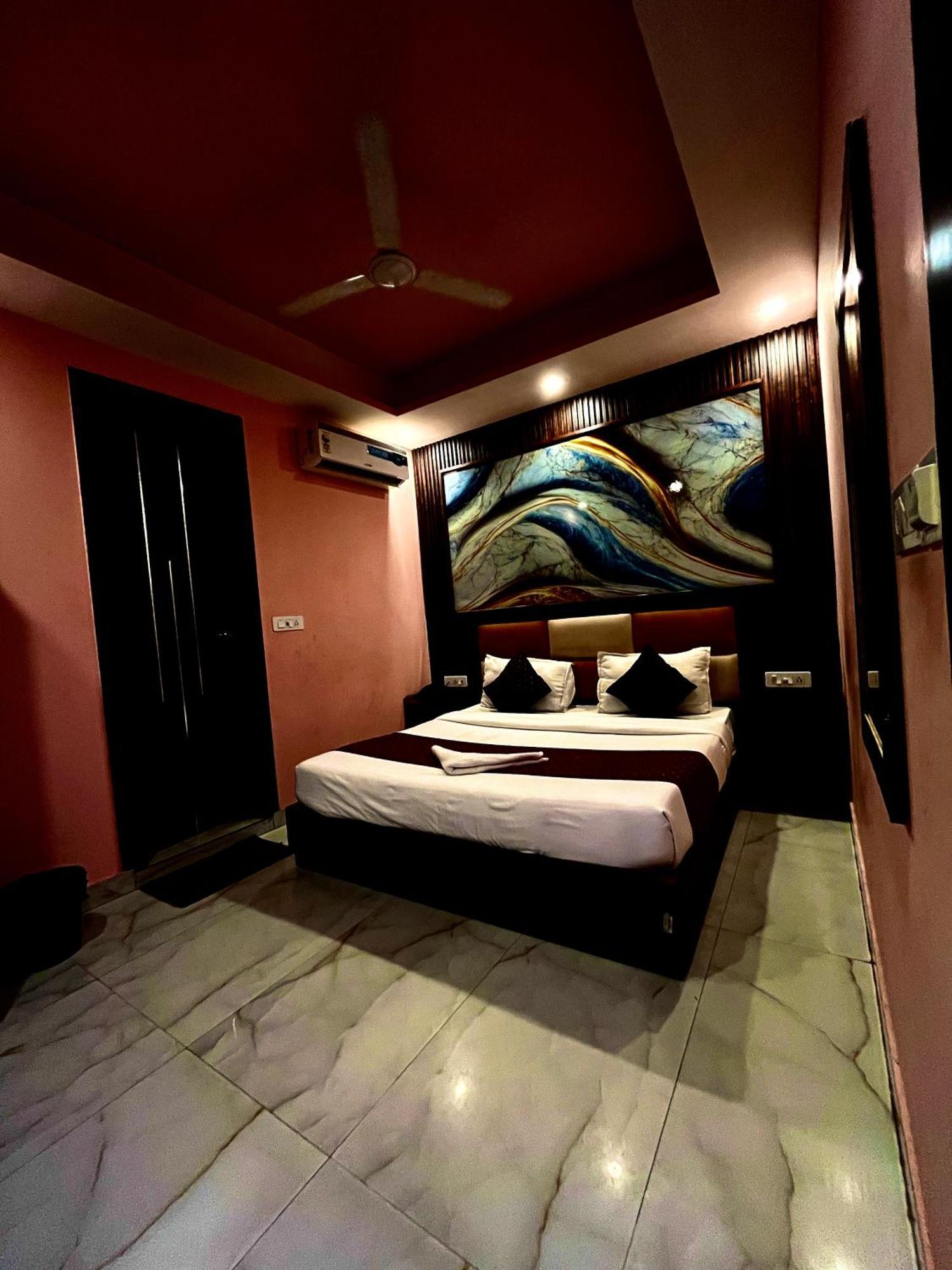 Hotel Jupiter Plaza Delhi Airport Nuova Delhi Esterno foto