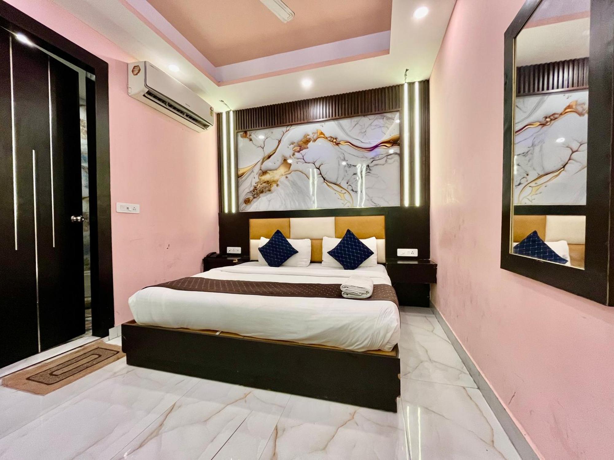 Hotel Jupiter Plaza Delhi Airport Nuova Delhi Esterno foto