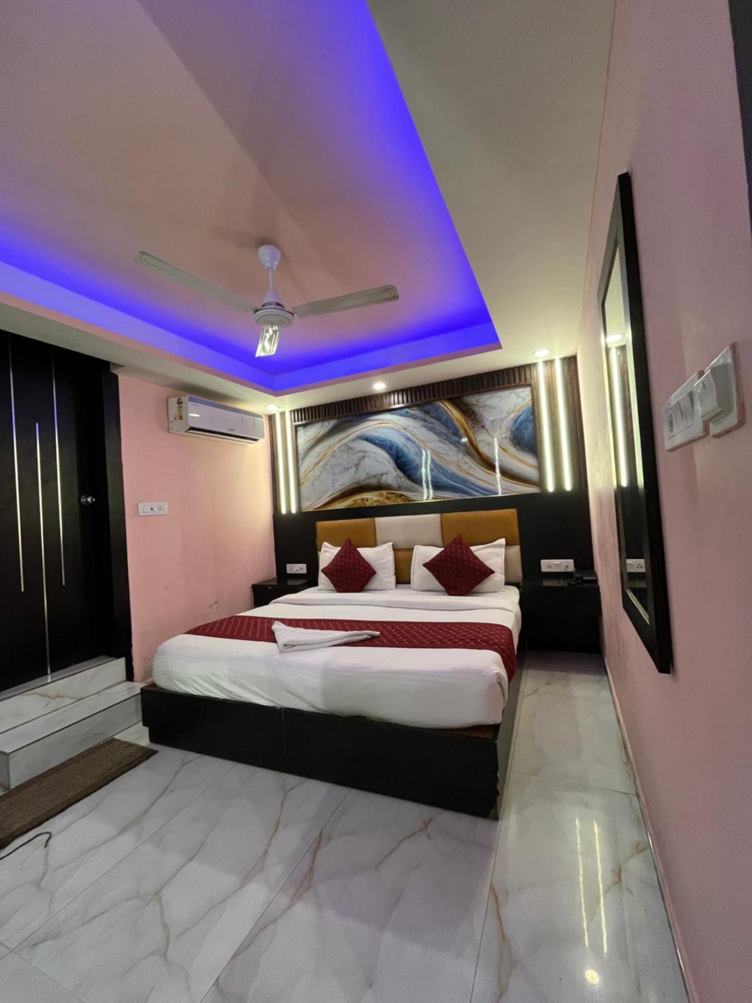 Hotel Jupiter Plaza Delhi Airport Nuova Delhi Esterno foto