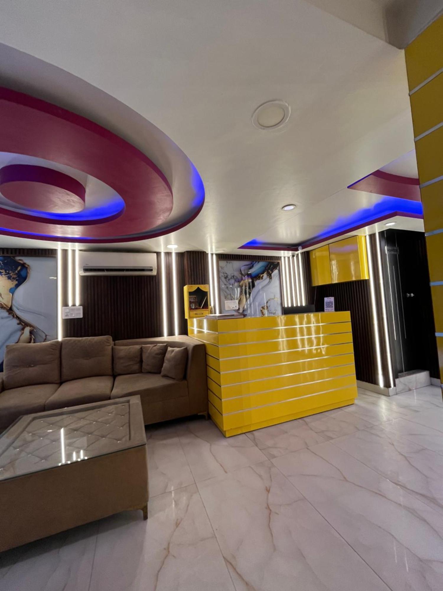 Hotel Jupiter Plaza Delhi Airport Nuova Delhi Esterno foto