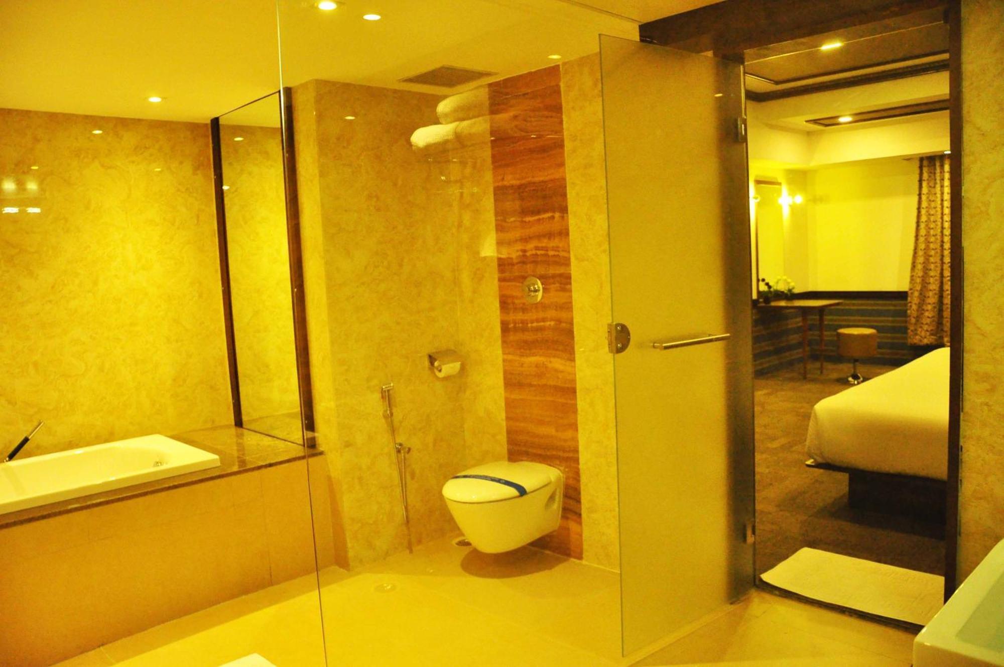 Hotel Jupiter Plaza Delhi Airport Nuova Delhi Esterno foto